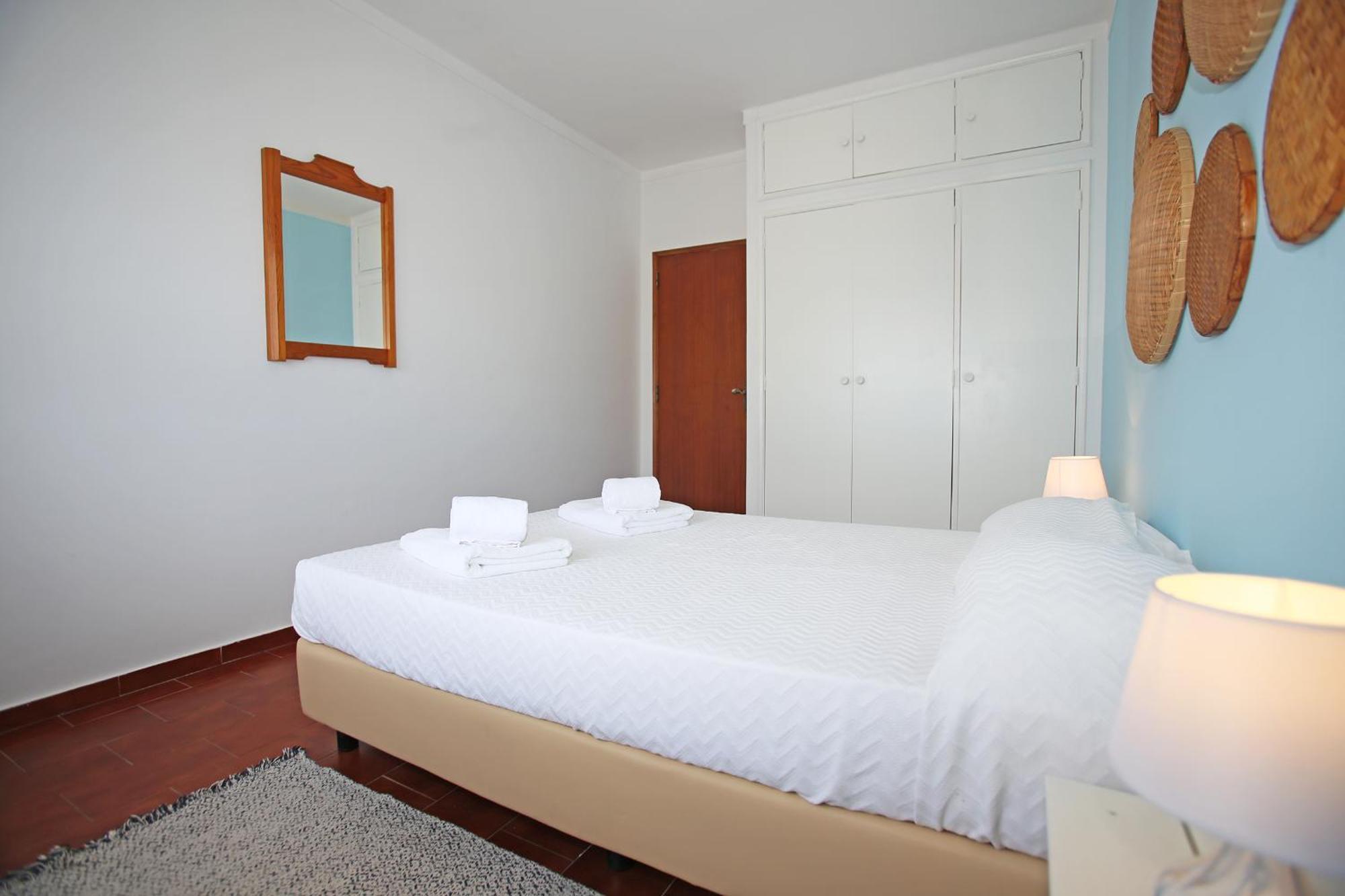 A22 - Rocha Flat In *
