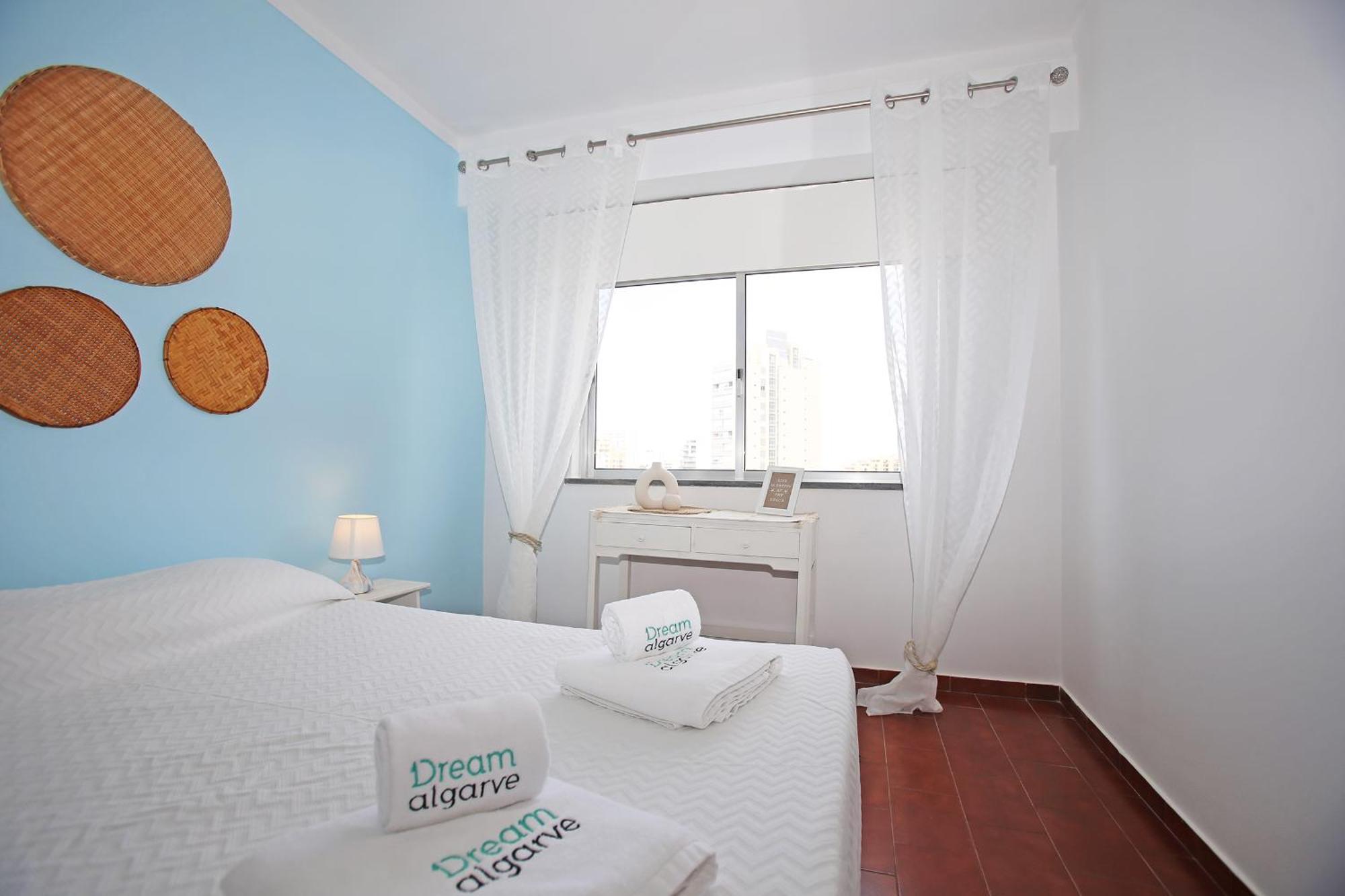 A22 - Rocha Flat In Portimao